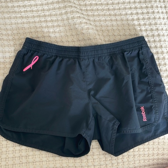 Reebok play dry shorts breast cancer addition - Picture 2 of 4